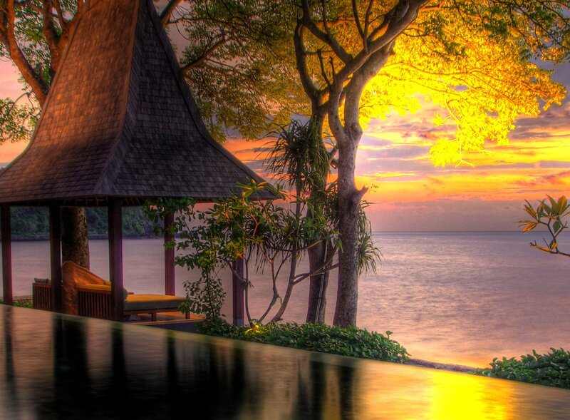 Pavilion by the Sea — Yellow