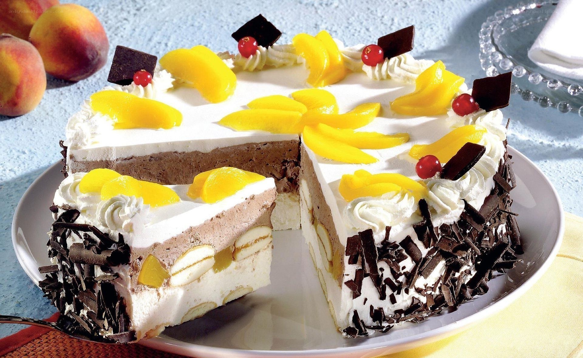 peach and chocolate cake