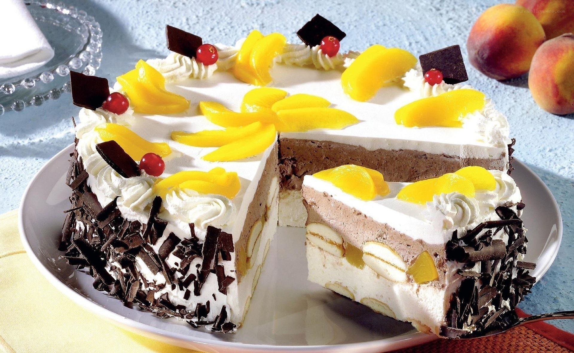 peach and chocolate cake