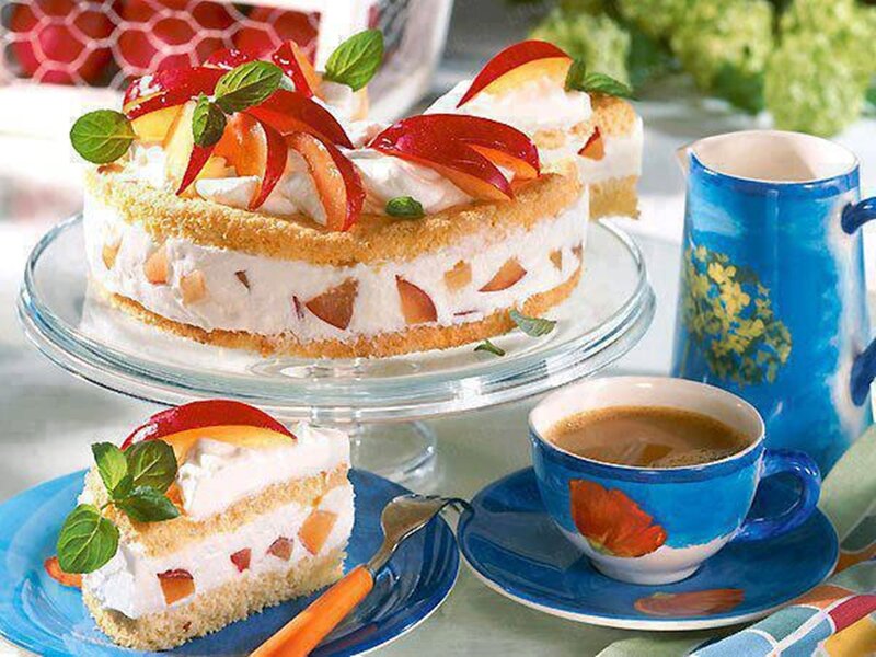 Peach Cake with Coffee