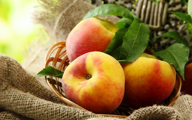 Peaches in a Basket — Yellow