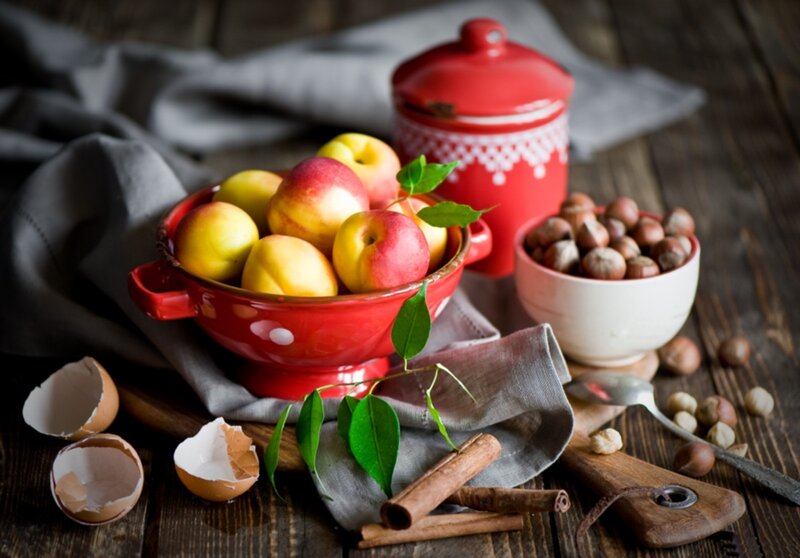 Peaches in Red Bowl
