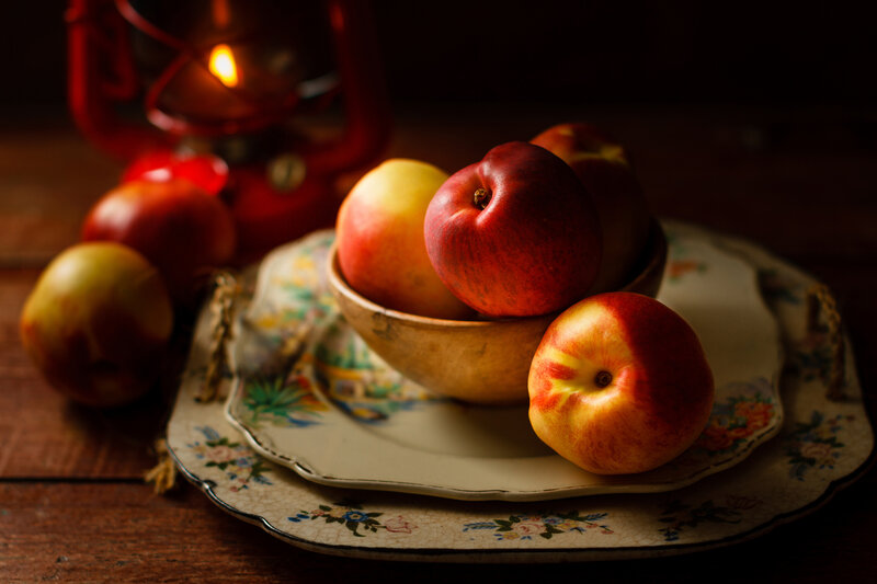 Peaches on a Plate — Red