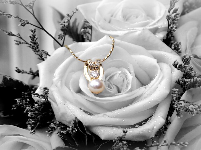 Pearl and Diamond Pendant