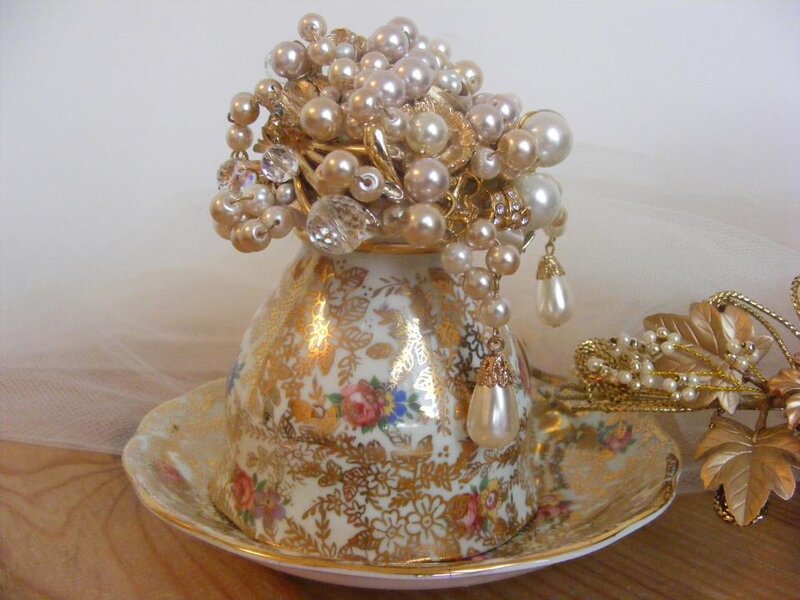 Pearl and Gold Jewelry