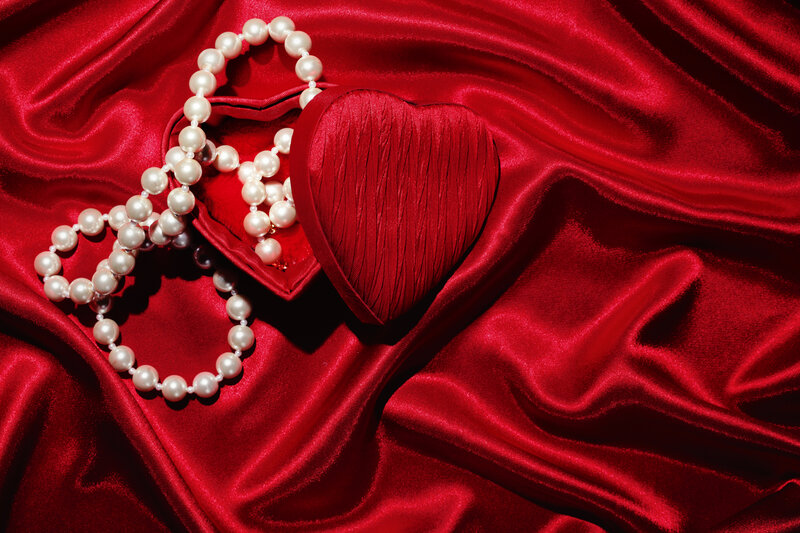 Pearl Necklace and Heart Box
