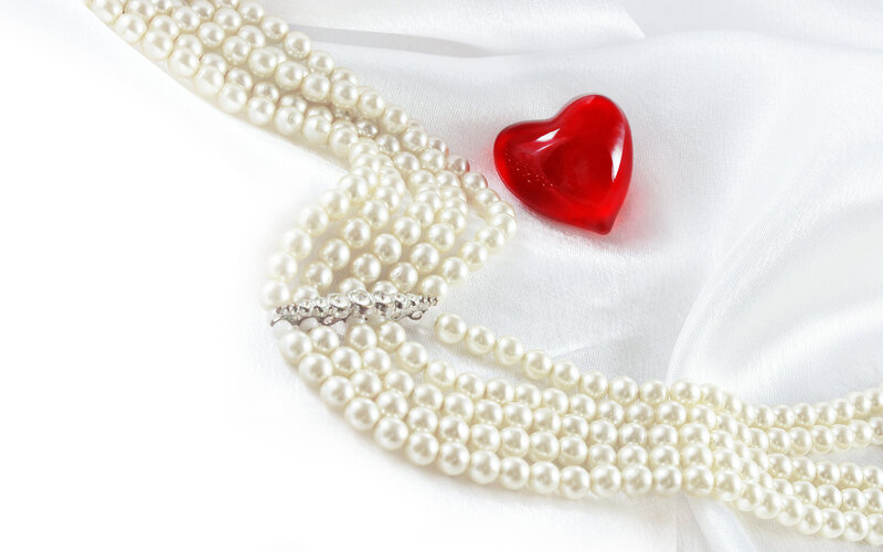 Pearl Necklace with Heart