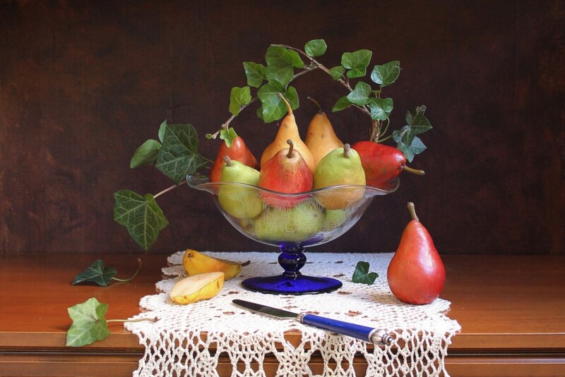 Pears in Glass Bowl