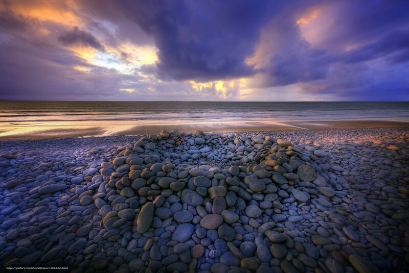 Pebble circle at sunset