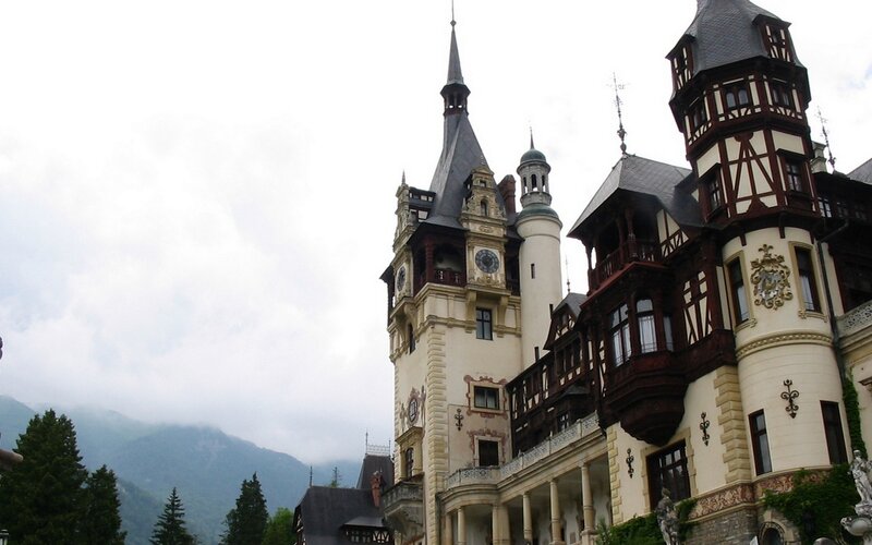 Peleș Castle — Beige, Serene
