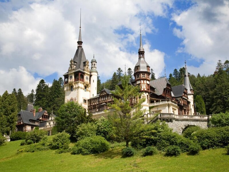 Peleș Castle — Green, Serene