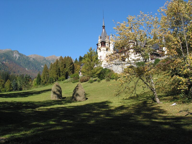 Peleș Castle in autumn