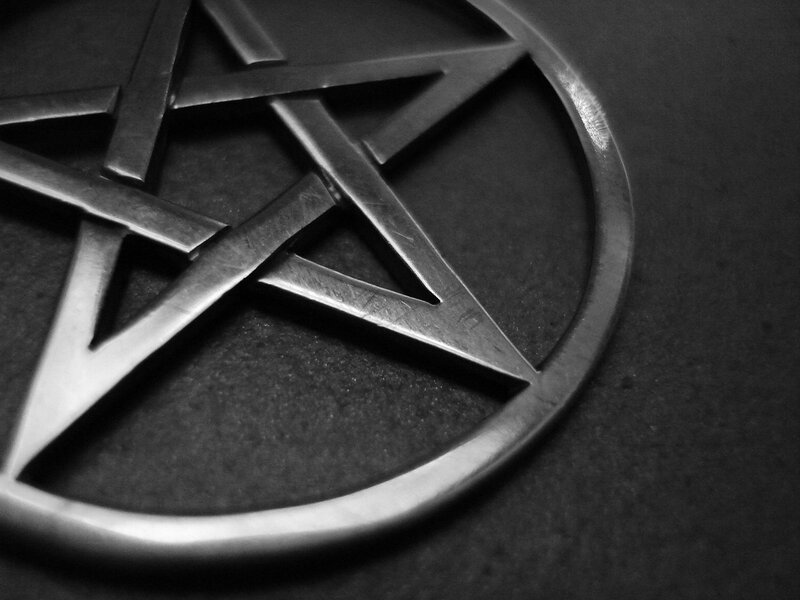 pentagram symbol in metal