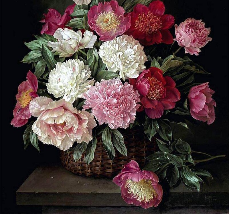 Peony Bouquet in Basket — Pink, Dramatic
