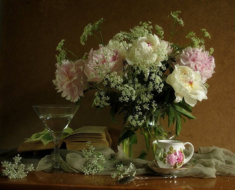 Peony Bouquet on Table — Brown, Serene