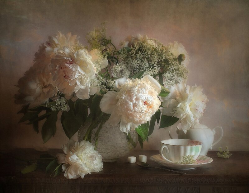 Peony Bouquet with Tea Set — White