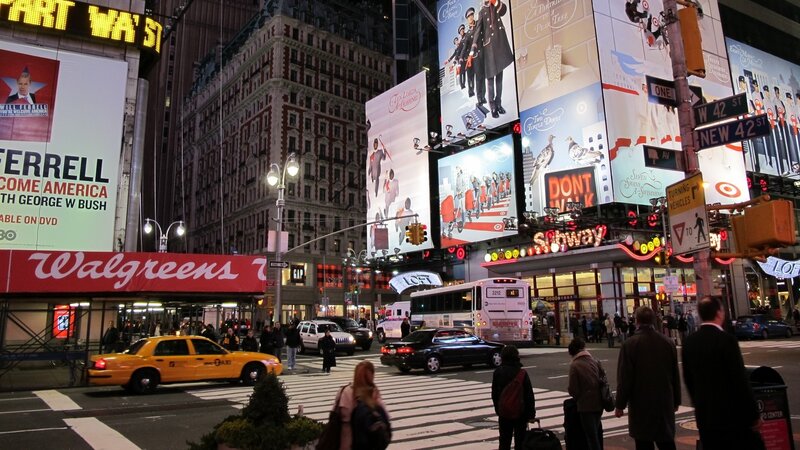 People Crossing Street — Yellow, Busy