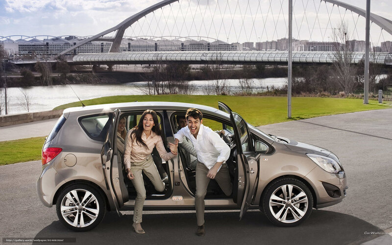 People exiting a car
