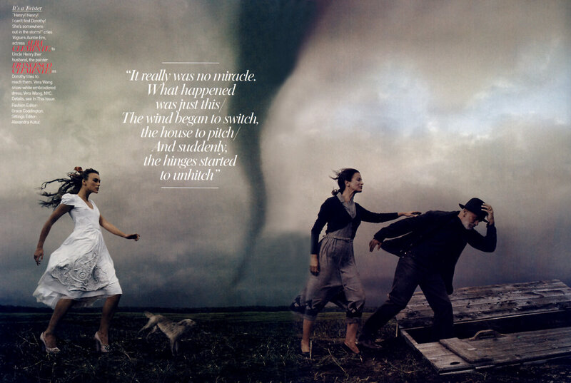 People fleeing a tornado