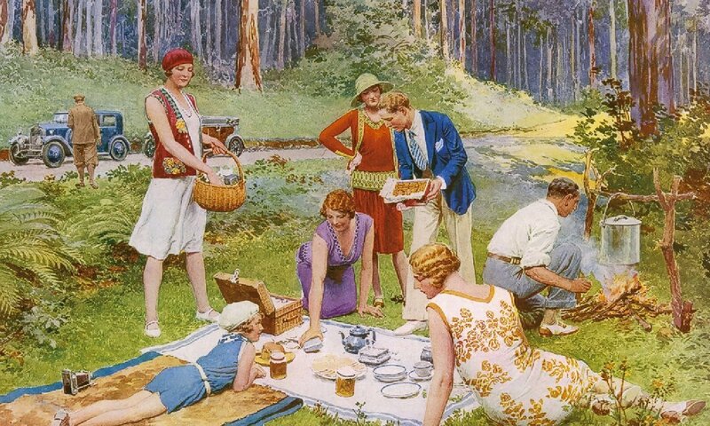 People Having a Picnic — Green
