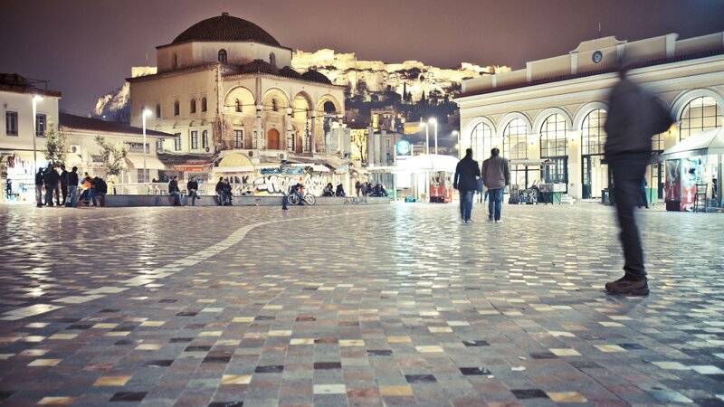People in City Square — Gray