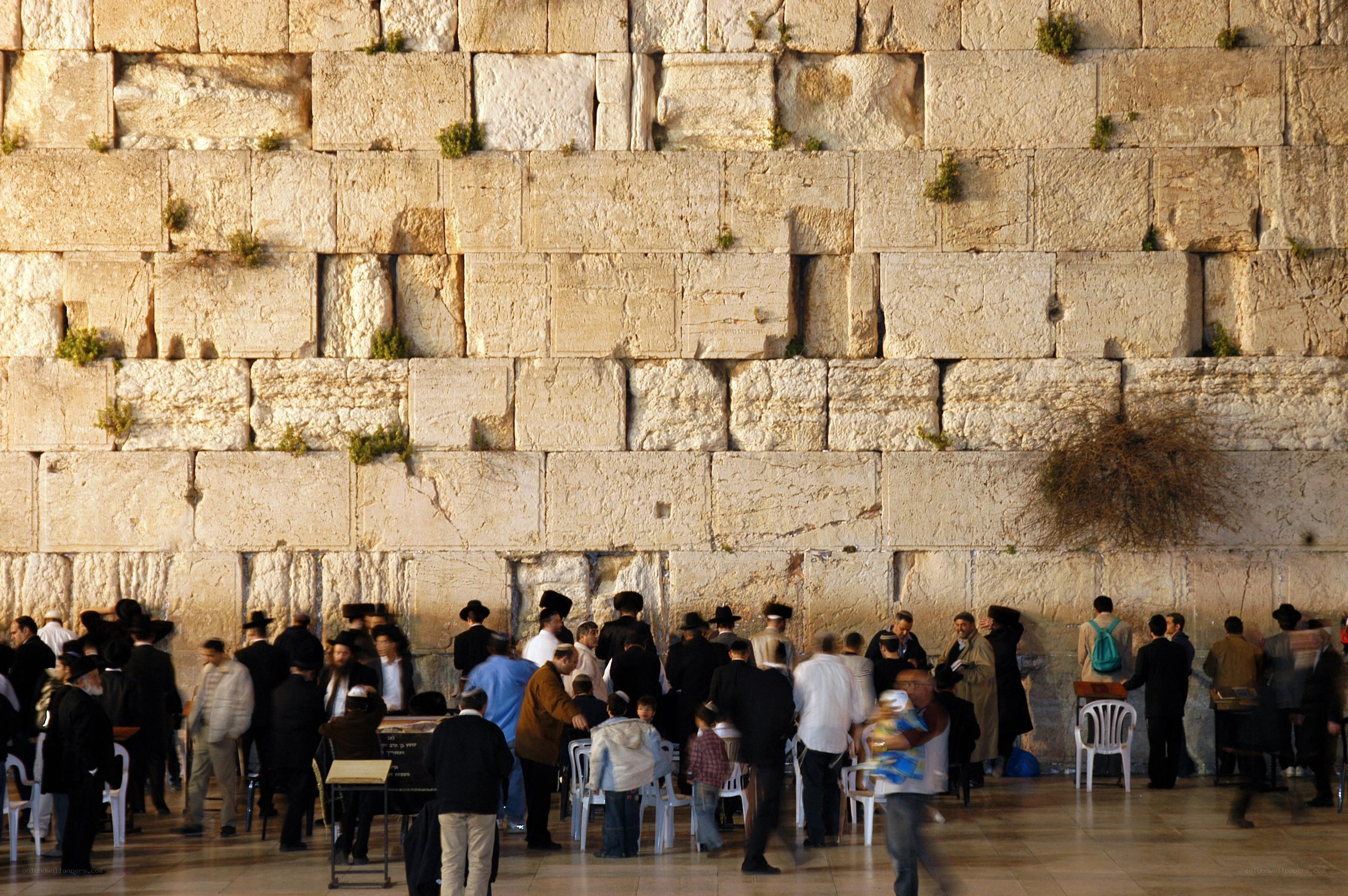 People praying at the Western Wall