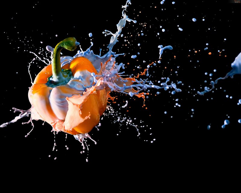 pepper splashing in liquid