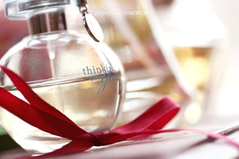 Perfume Bottle with Ribbon — Red