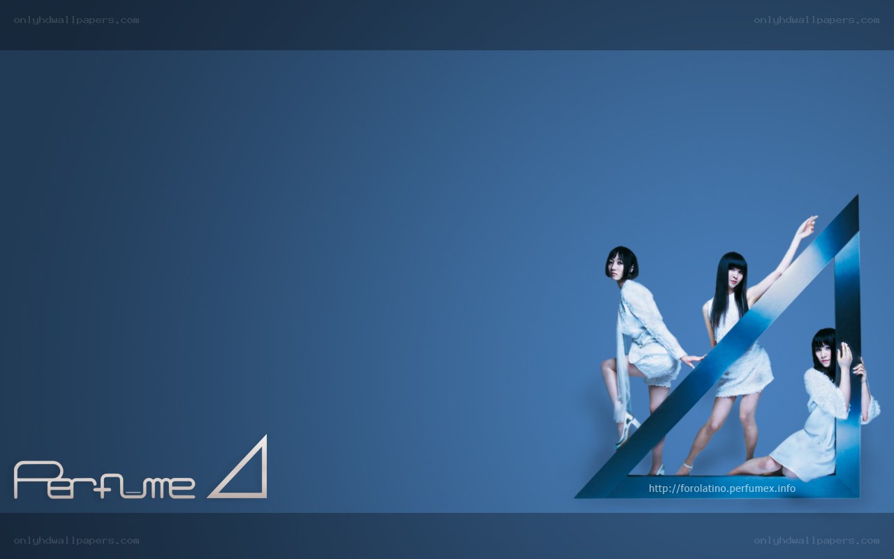 Perfume group photo