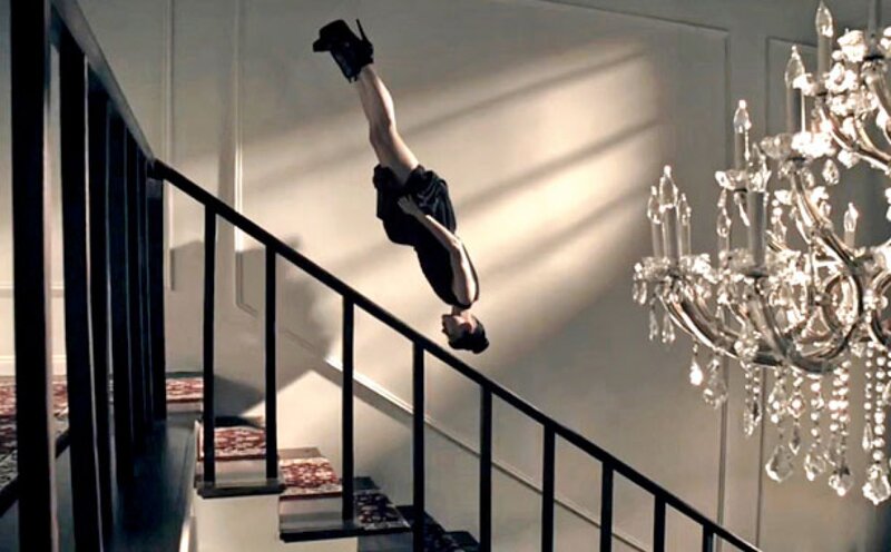 Person Falling Down Stairs — Black
