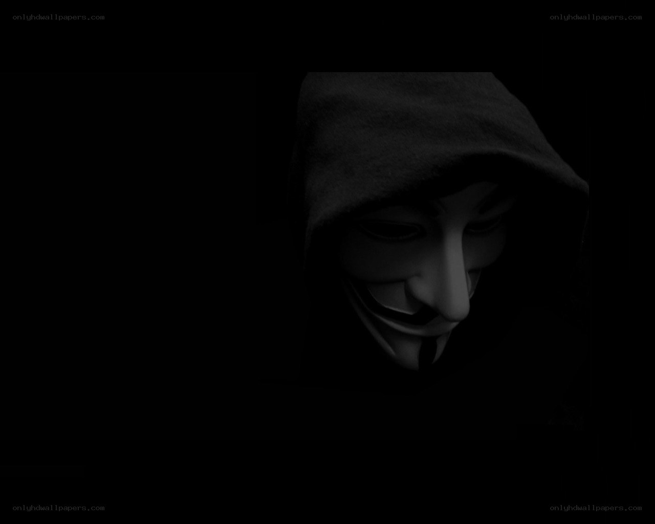 person in anonymous mask