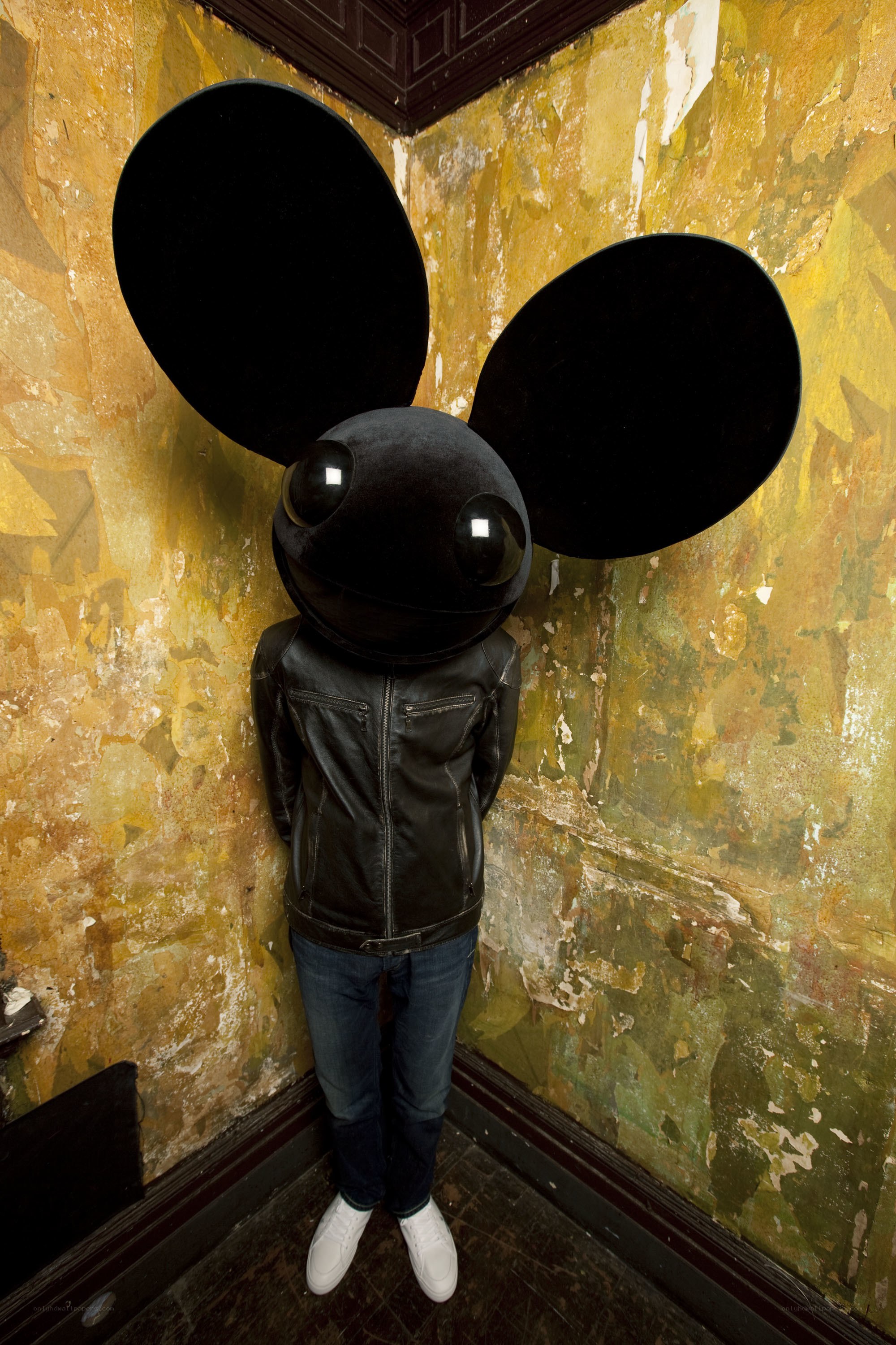 Person in mouse head costume