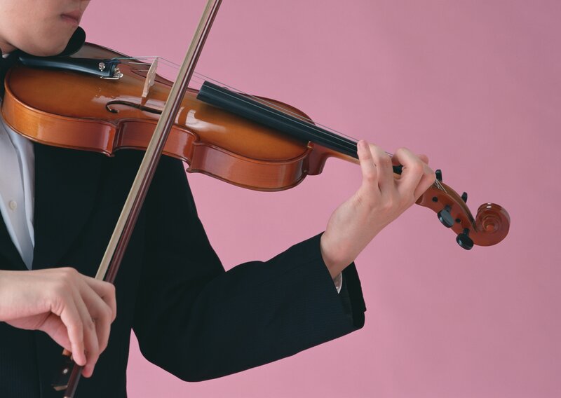 person playing violin