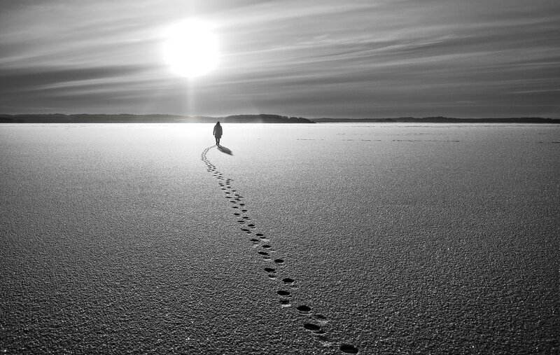 Person Walking on Ice — Black, Solitary