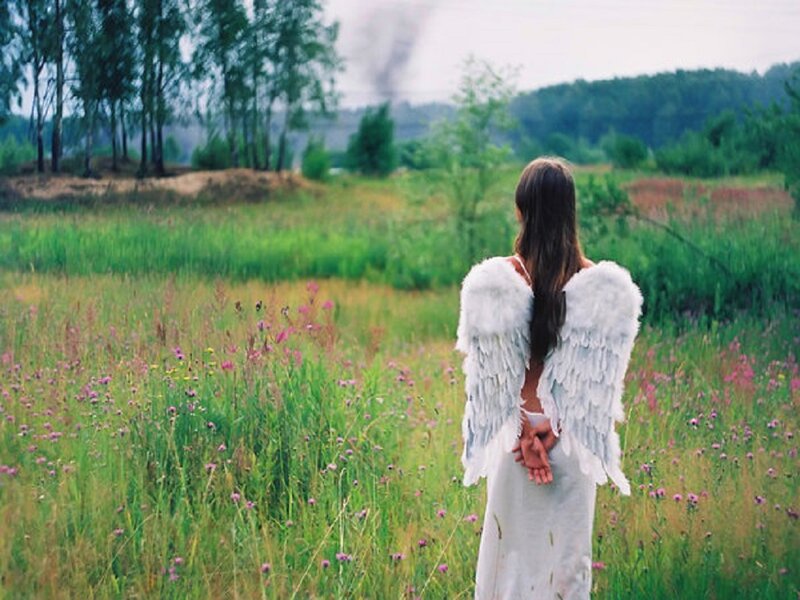 Person with Angel Wings — Green