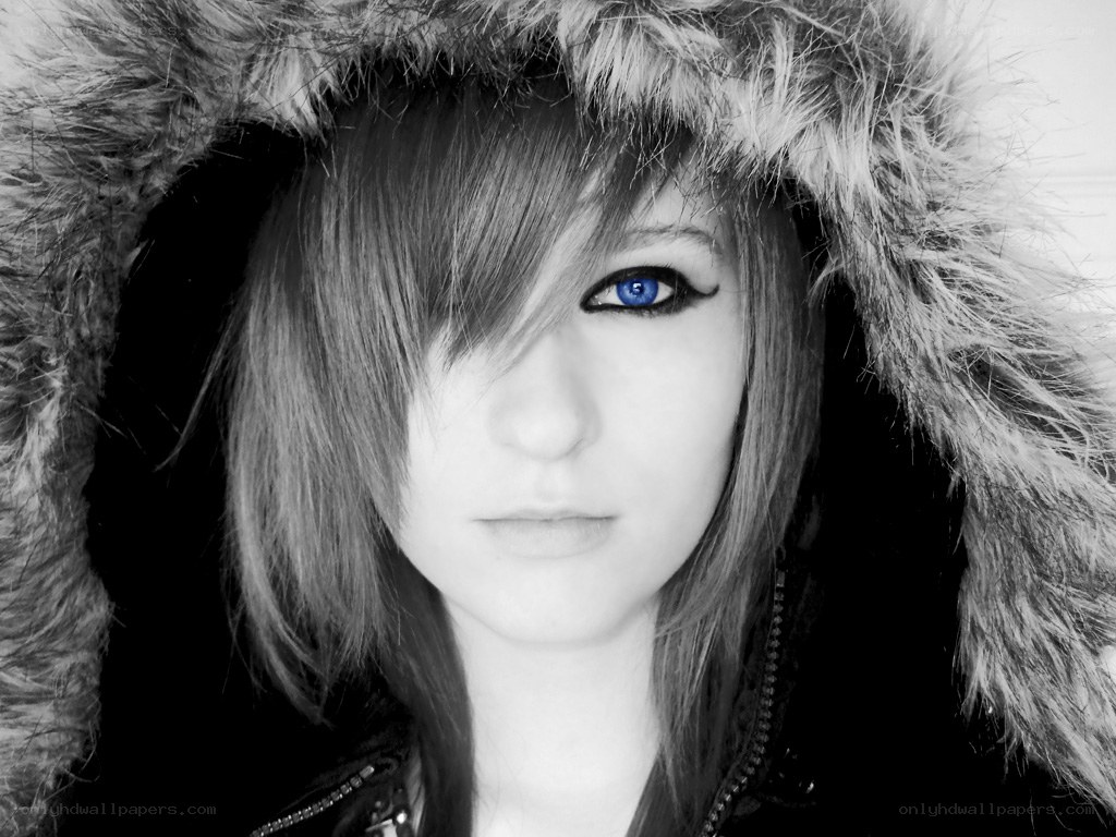 person with blue eye