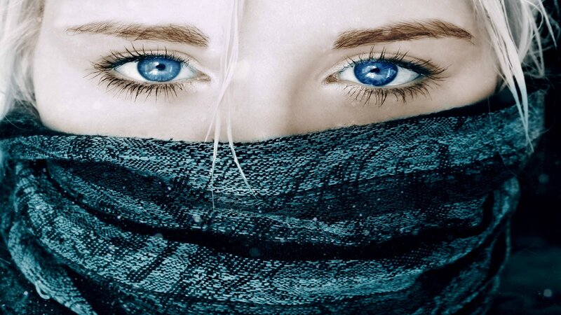 Person with Blue Eyes — Cold