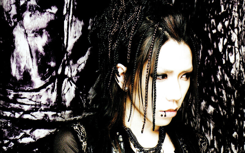 Person with Braided Hair — Black