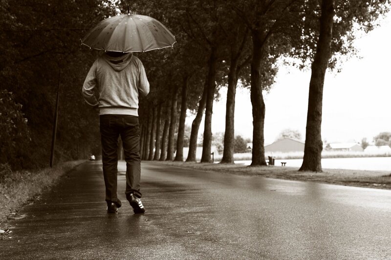 Person with Umbrella — Black