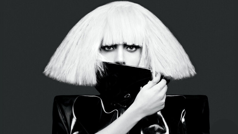 Person with White Wig — Black