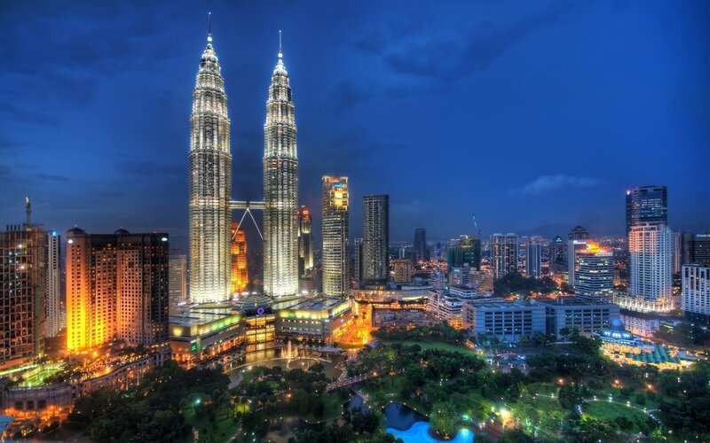 Petronas Towers at night