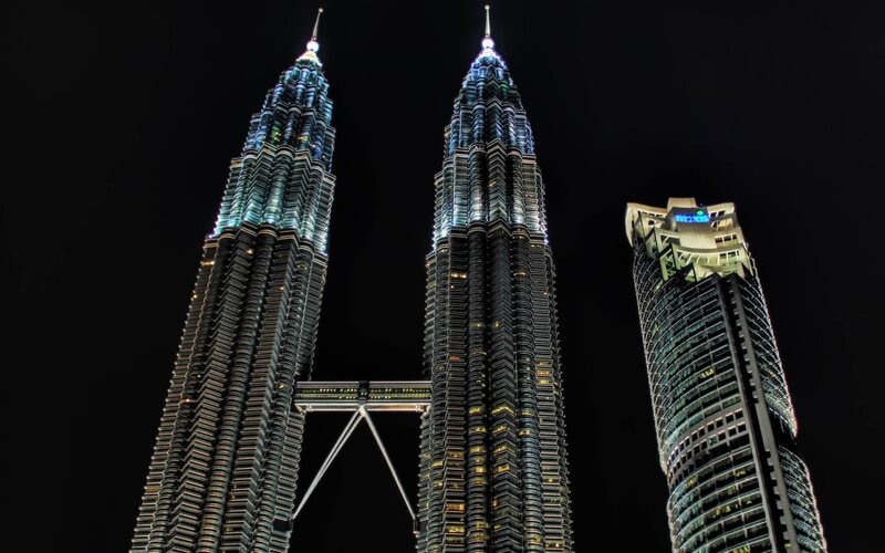 Petronas Twin Towers at night
