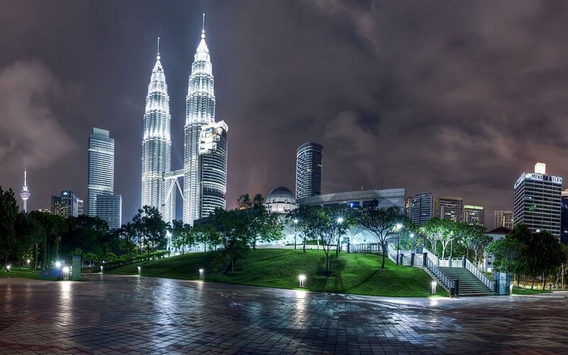 Petronas Twin Towers — Black, Serene, Night