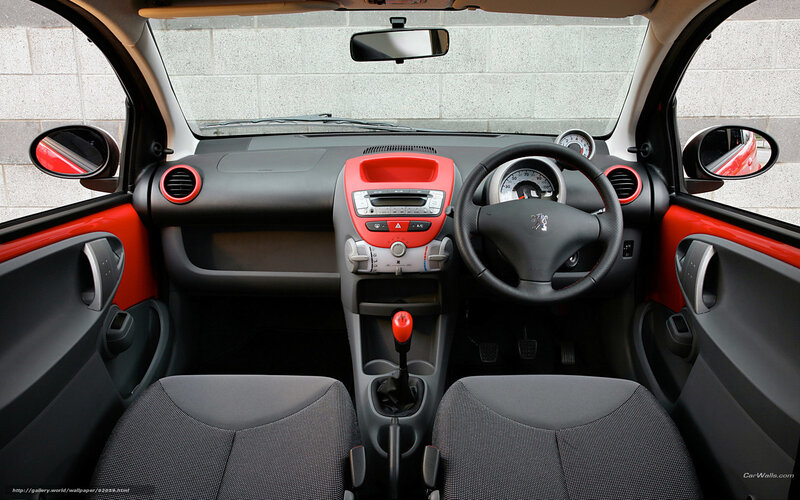 Peugeot 107 interior view