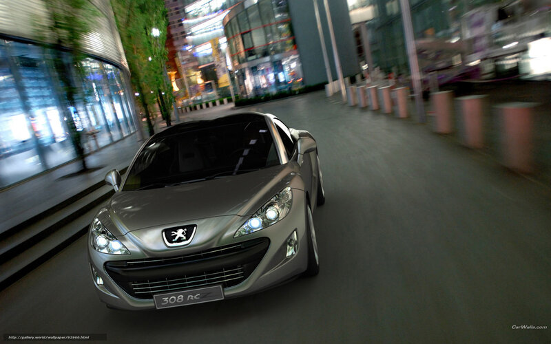 Peugeot 308 RCZ in city