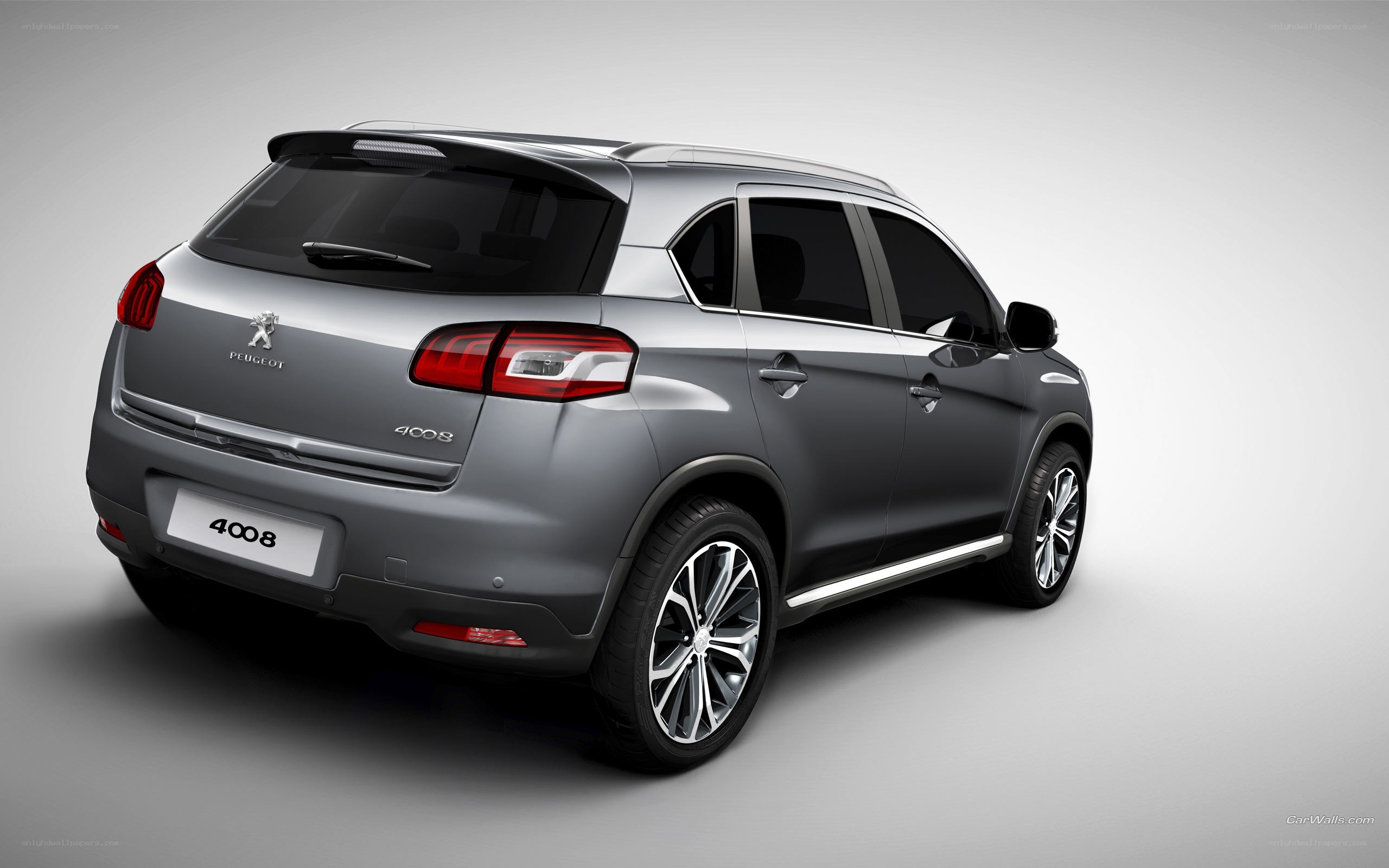 Peugeot 4008 rear view