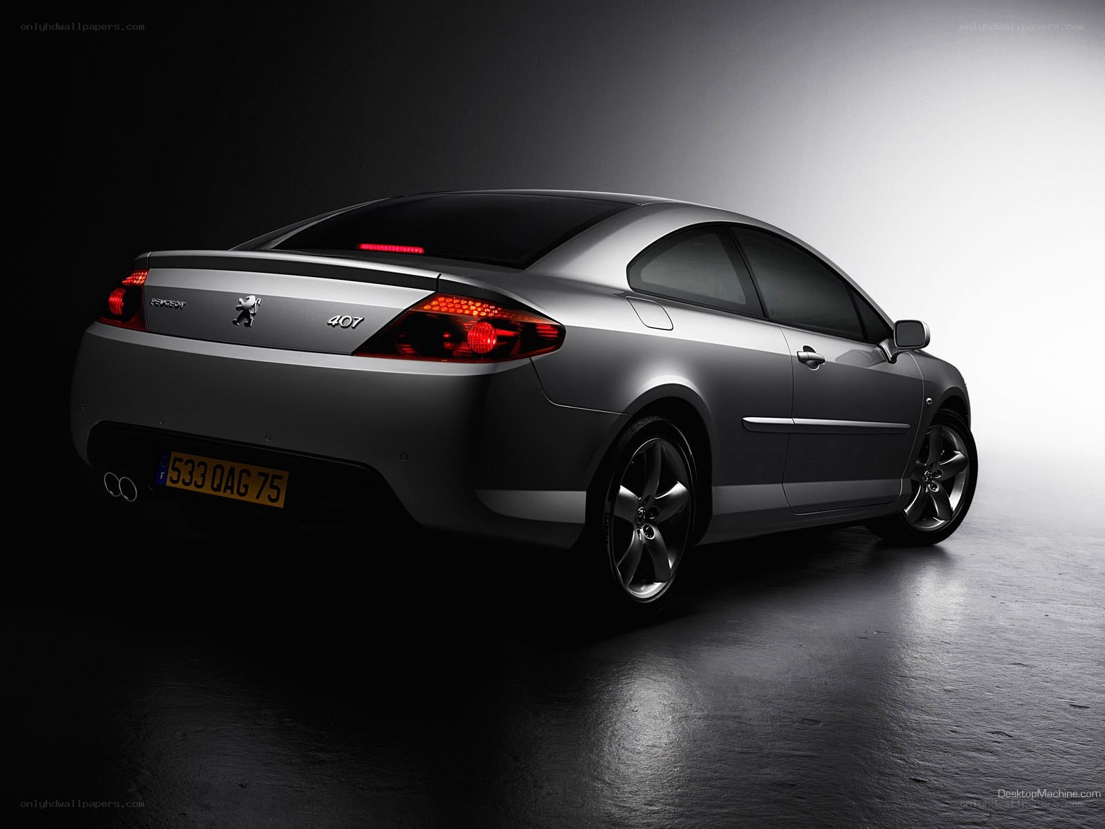 Peugeot 407 Coupe rear view