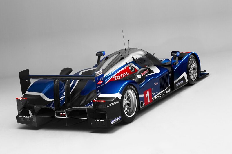 Peugeot 908 HDi race car
