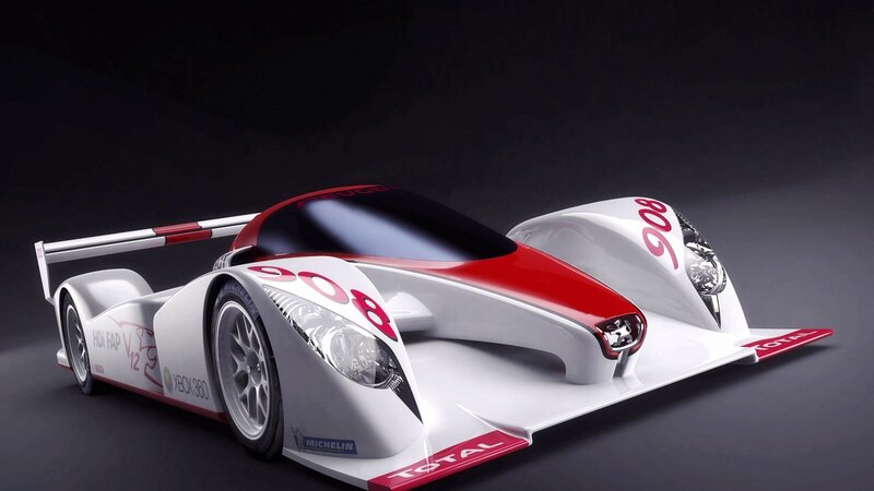 Peugeot 908 race car