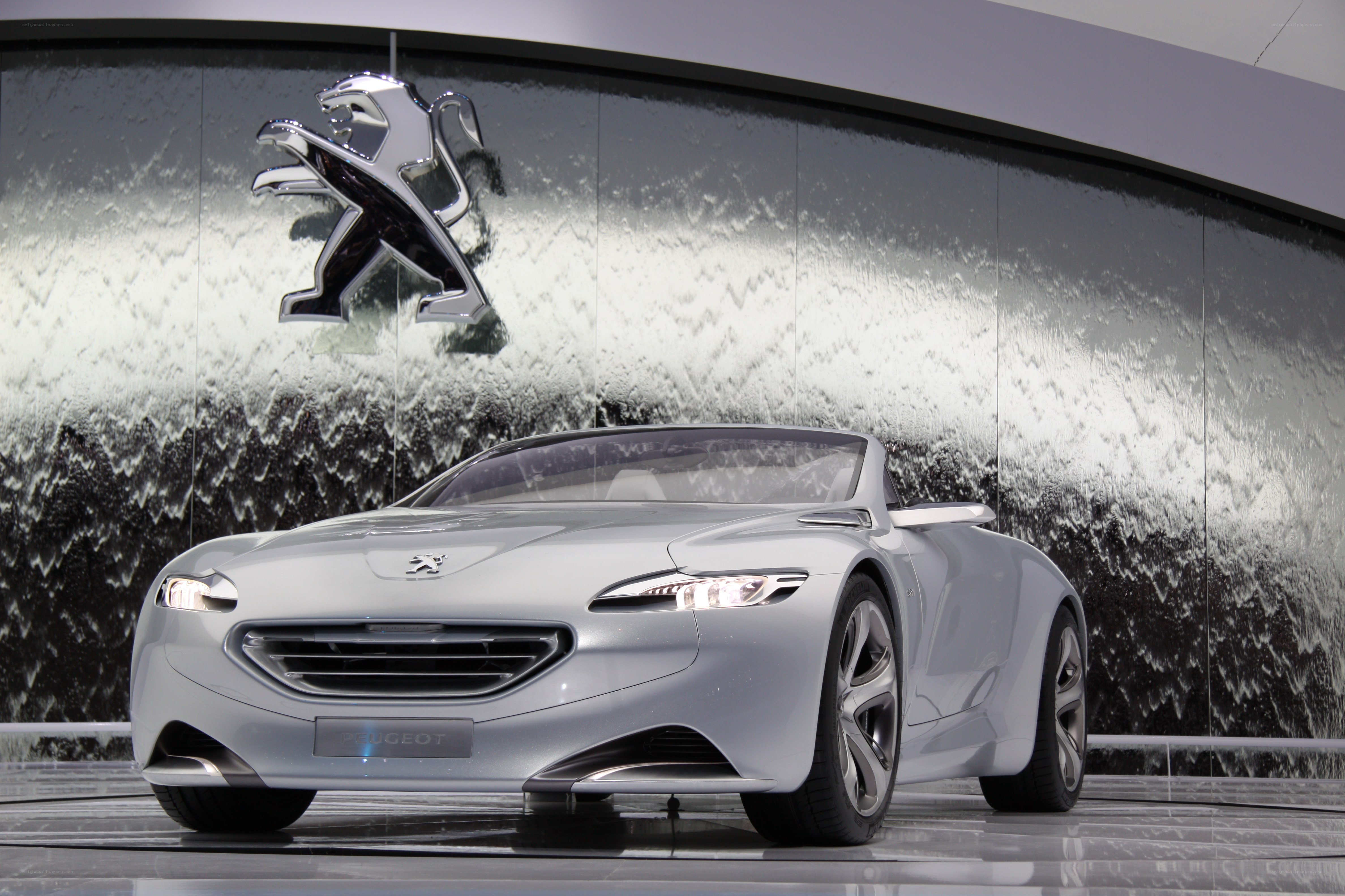 Peugeot concept car display